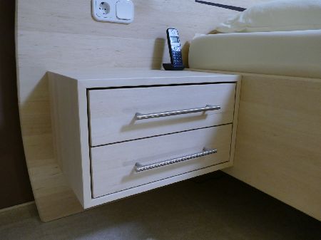 Nachtschränkchen Hainbuche